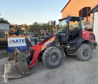 New Holland W 80