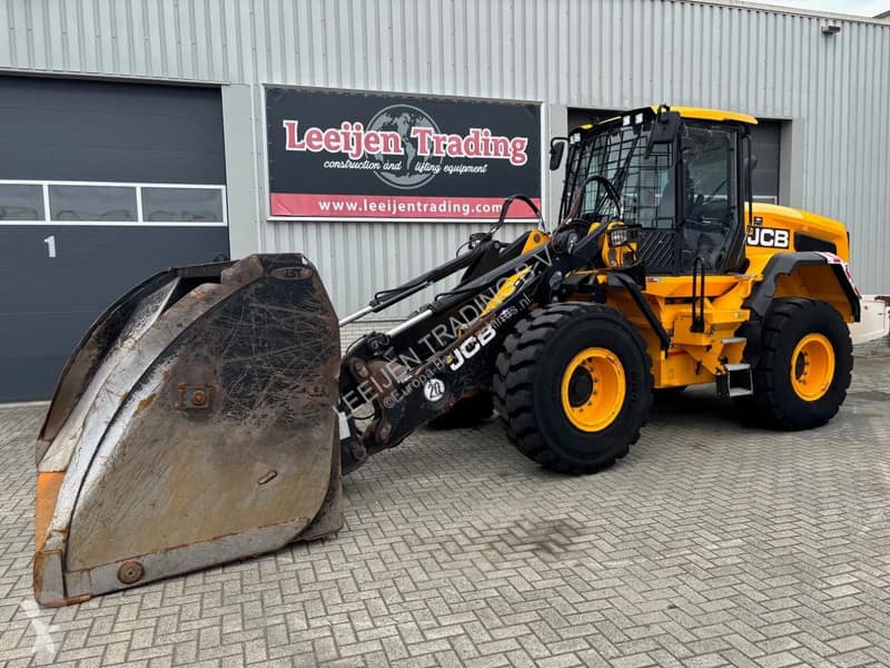 JCB