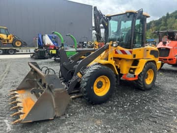 Volvo L 30