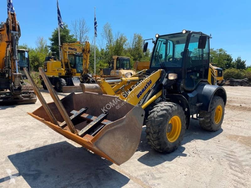 Komatsu W 100
